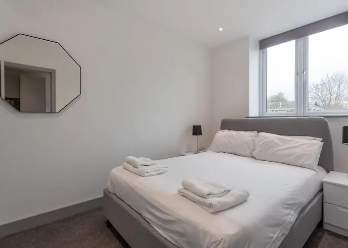 Modern & Bright 1 Bed *